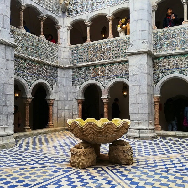 Palácio da Pena, Claustro do antigo convento da pena, azulejos portugueses